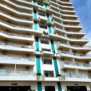 4* Hotel Kandi Palace
